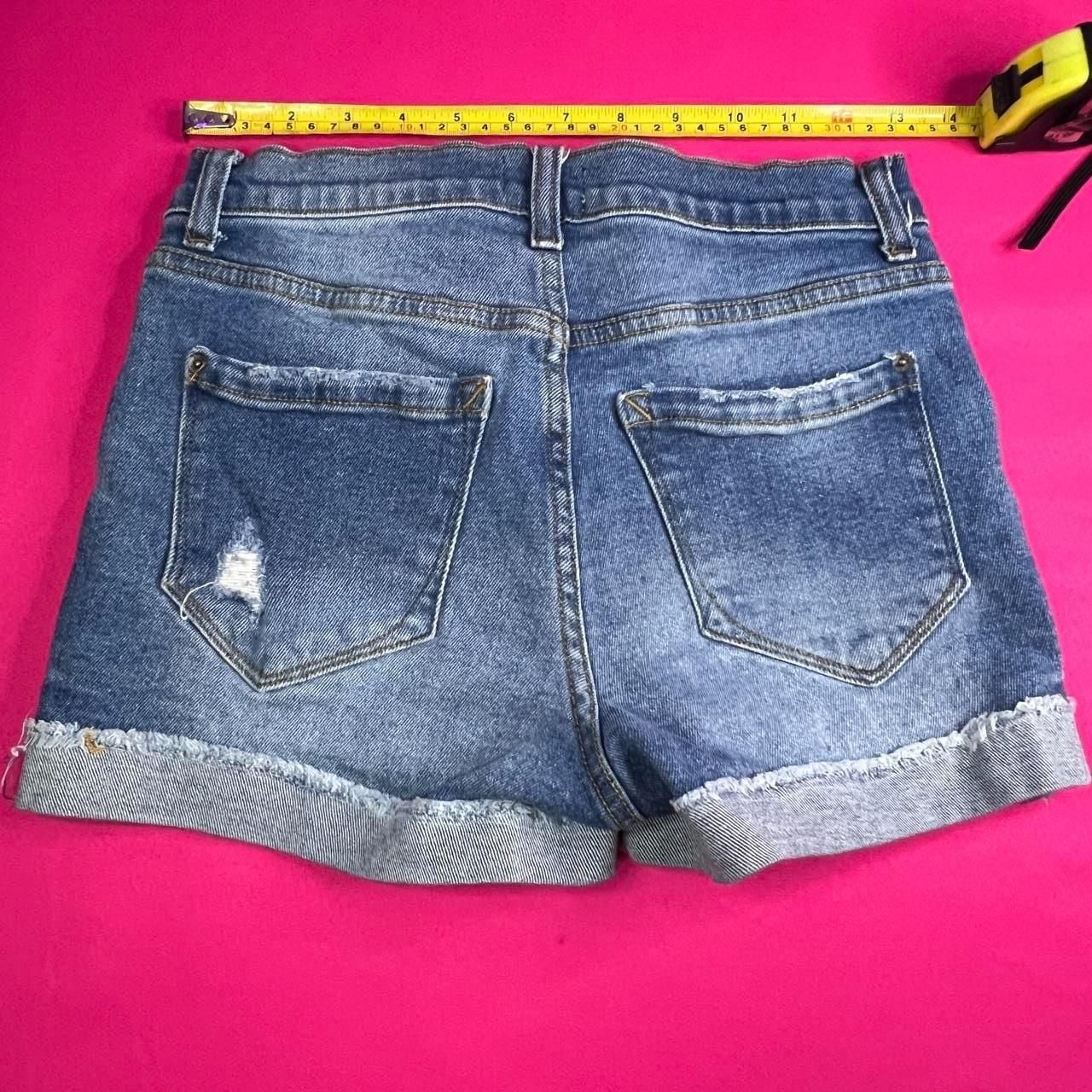 kensie The High Rise Short Size 4/27 Blue Denim Distressed Rolled Hem 3