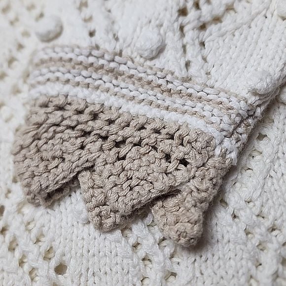 Express Tricot Hand Knitted Chunky Ramie/Cotton Blend V-Neck Sweater Vintage 90s 7