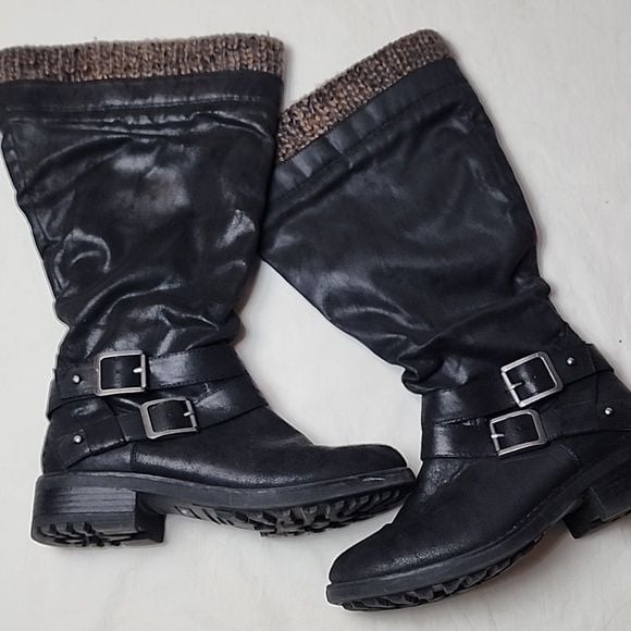 Torrid Boots 9 Wide Knee High Black Sweater Trim Faux Leather Zip Strappy Buckle 4