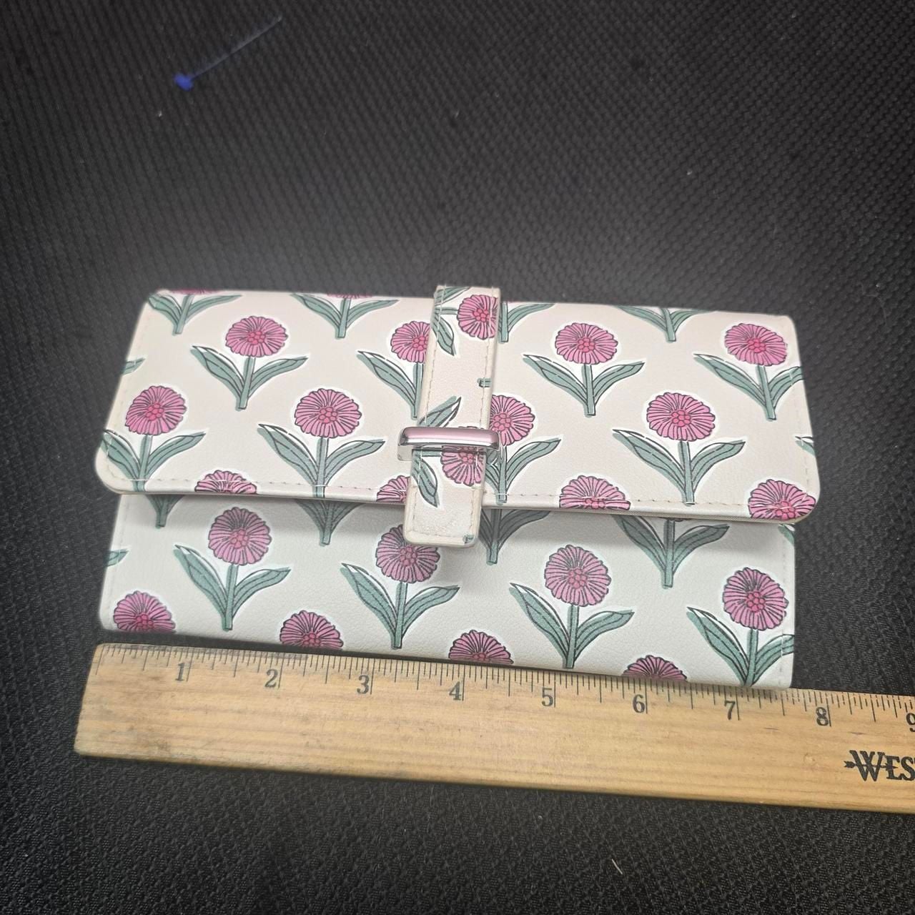 Product thumbnail 6