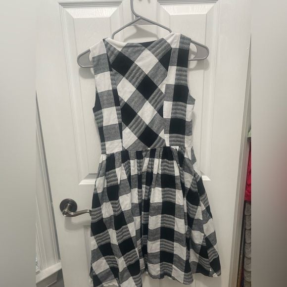 Black and White Sleeveless Asymmetrical Sundress 9