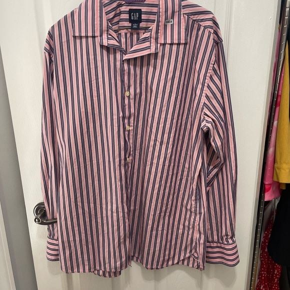 Gap men’s button down shirt large pink and blue striped fitted 3