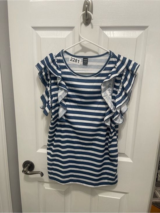 SHEIN Blue & White Striped Ruffle Sleeve Top 5