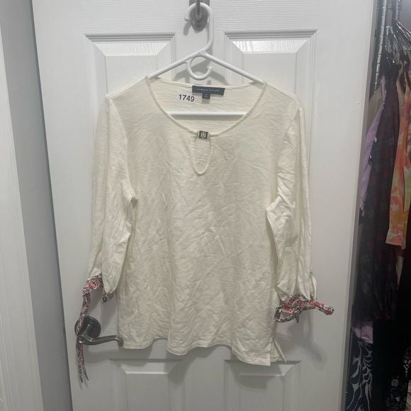 Tommy Hilfiger White Blouse with Patterned Sleeve Ties 3
