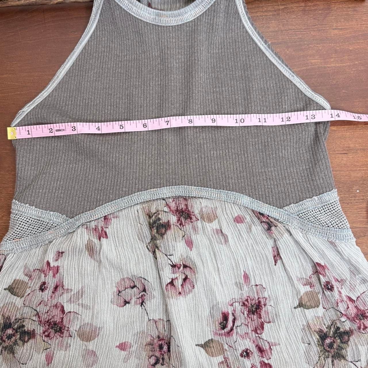 Gimmicks Halter Tank Top Size XS Taupe Floral Boho Mesh 8