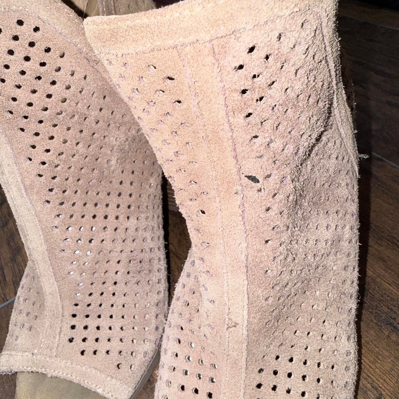 Lucky Brand Larise Booties Size 7M Tan Suede Perforated Peep Toe Heels 4