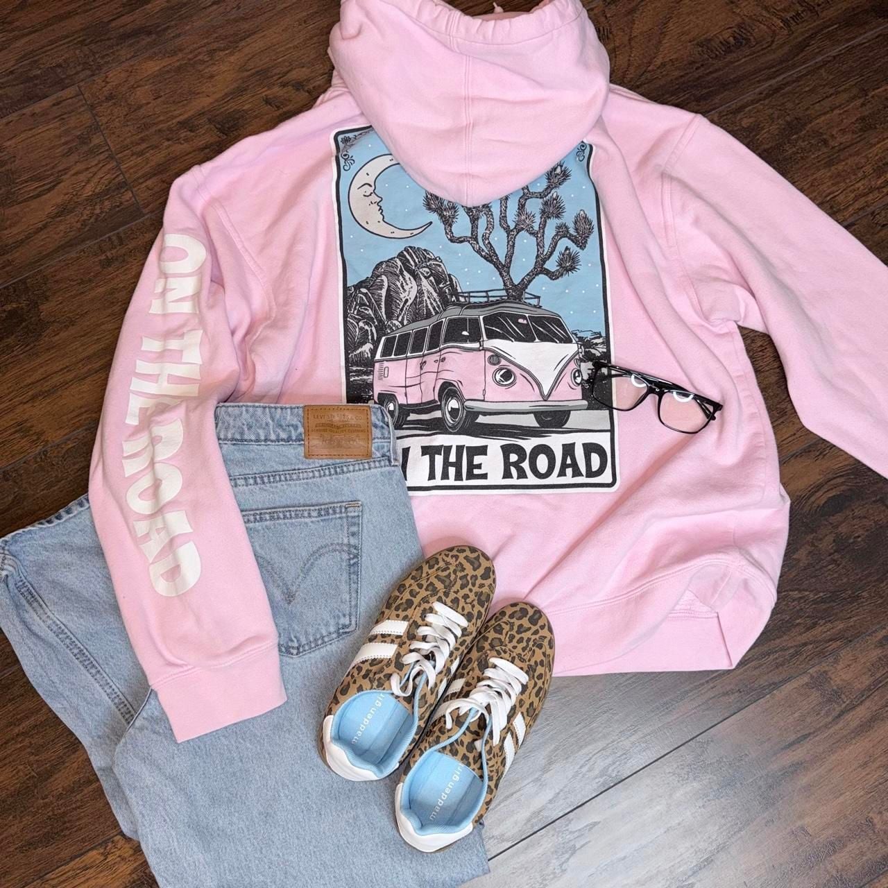 Social Culture On The Road Hoodie Size L Pink Camper Van Tarot 6