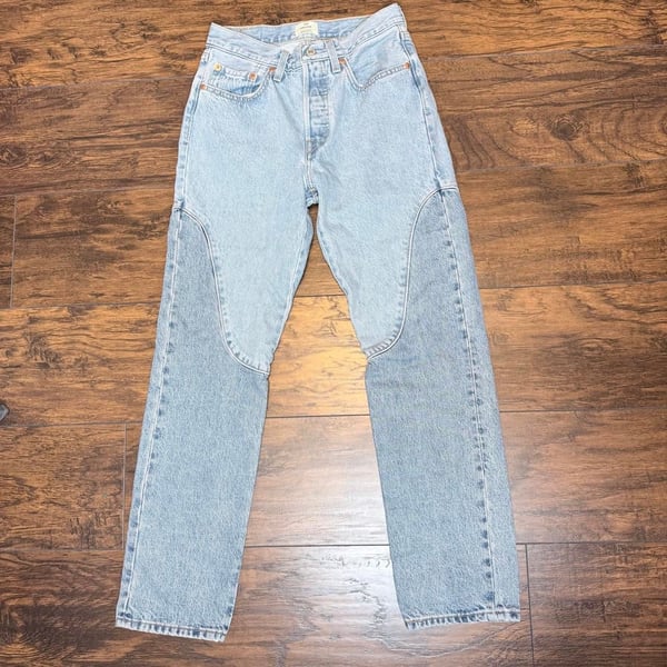 Levi's 501 Original Jeans Size W26 L30 Light Wash Block Construction