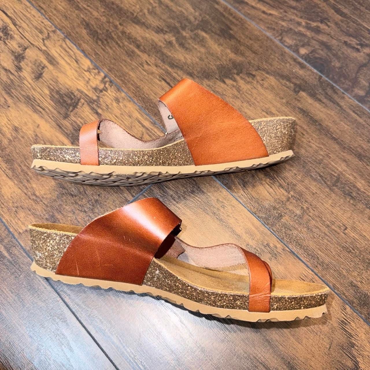 Yokono Brown Leather Sandals Size 9 Toe-Loop Cork Wedge Slide 4