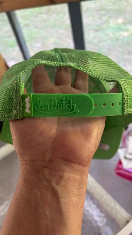 Von Dutch trucker hat NWOT 4
