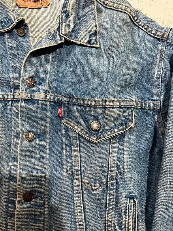 80’s Levi’s denim jacket 4