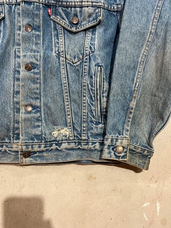 80’s Levi’s denim jacket 6