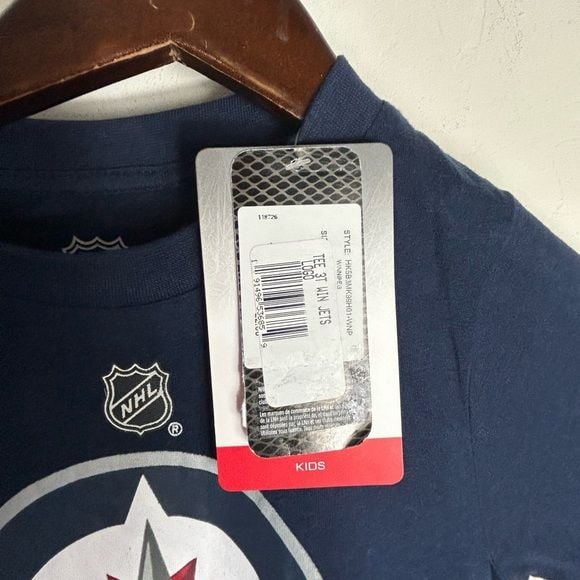 Winnipeg Jets Reebok NHL Team
Logo Hockey T-Shirt boys size. 5/6 5