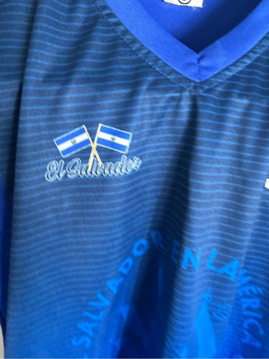 El Salvador Blue National Team Soccer Jersey Size Small Boys 4