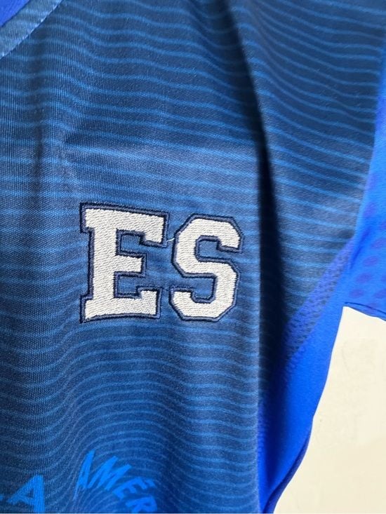 El Salvador Blue National Team Soccer Jersey Size Small Boys 5