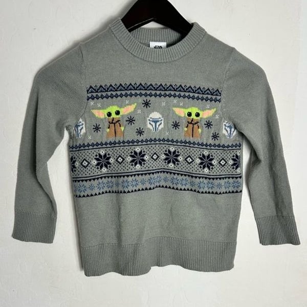 Star Wars  Boys  Grogu Knit Gray Sweater 5T Christmas Xmas