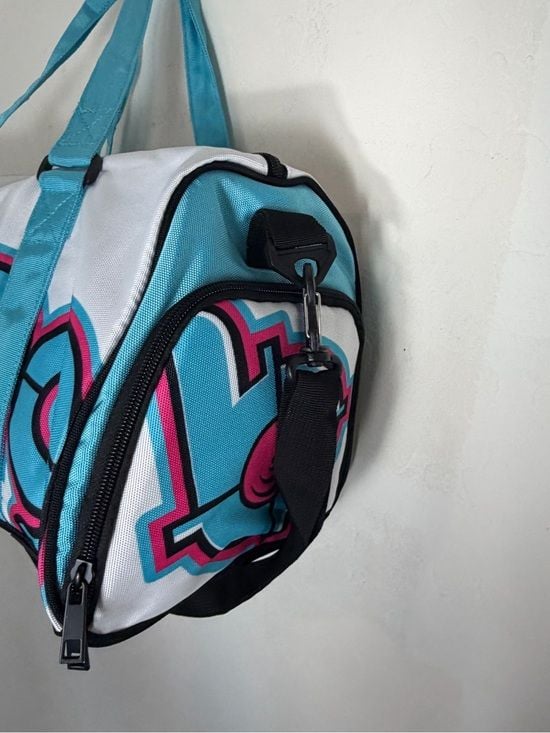 Bang Energy Drink Promo Duffle
Bag White Blue Pink Graphic
Sporty Travel 7