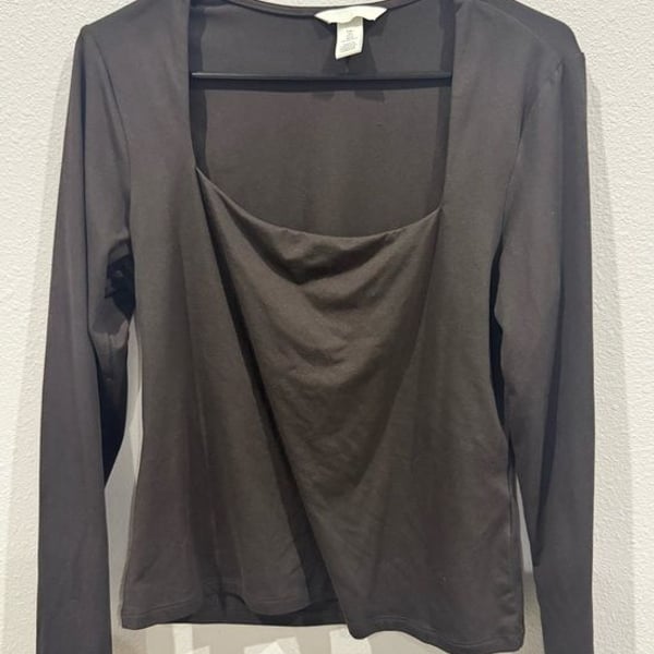 H&M Brown Long Sleeve Draped Front Top