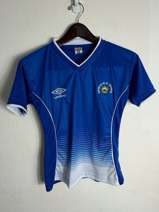 El Salvador Kids Soccer Jersey Medium 2