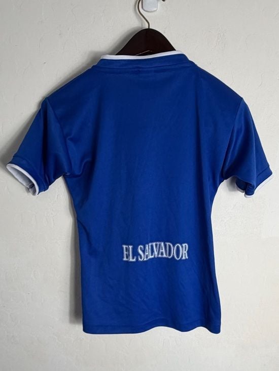El Salvador Kids Soccer Jersey Medium 8