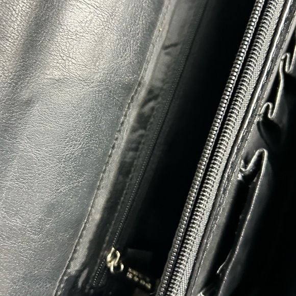 Kenneth Cole Midnight Black Leather Briefcase 11