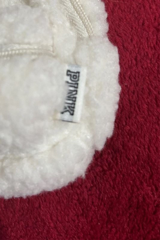 Nwt Pink Victoria’s Secret mini Sherpa keychain 3
