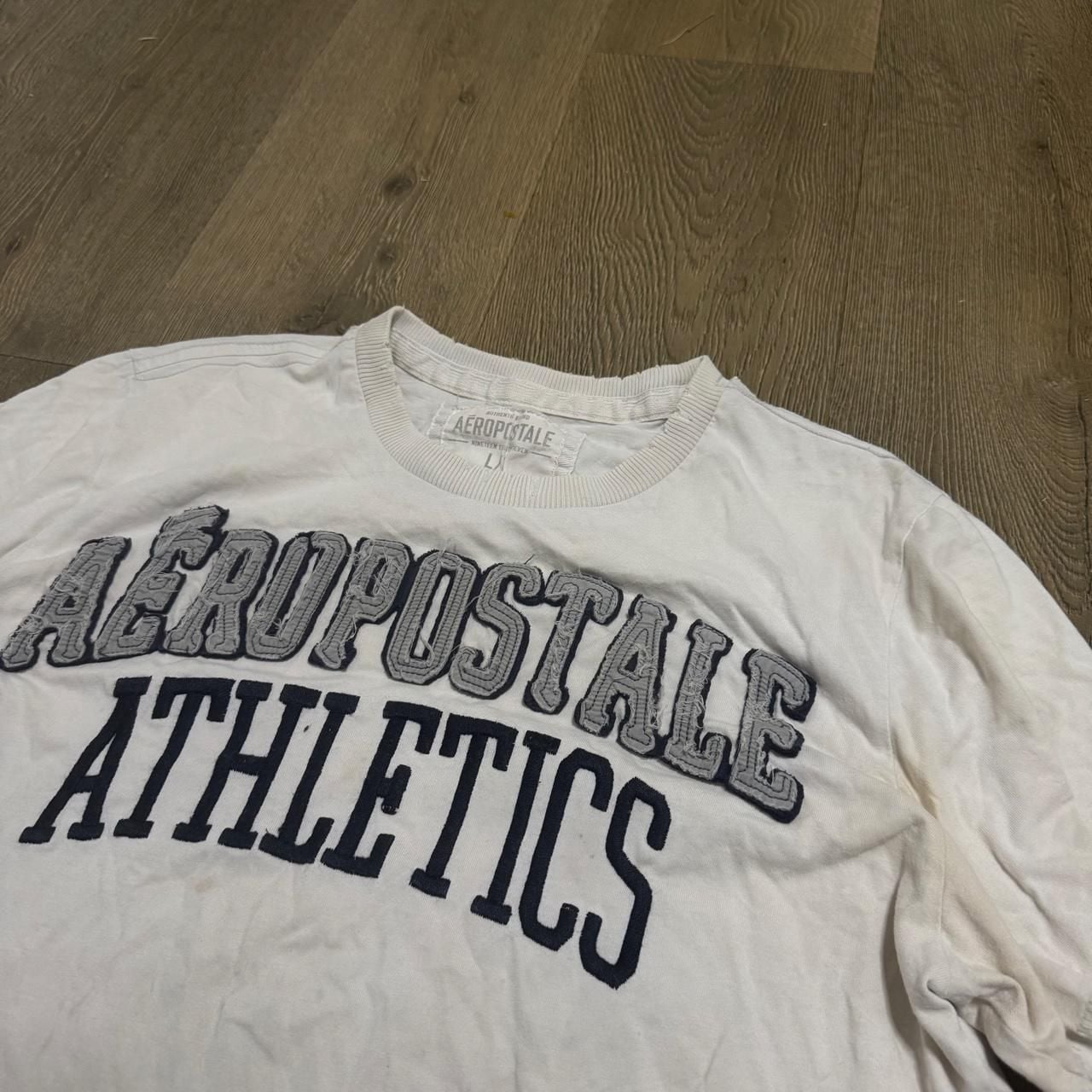Aeropostale Athletics Graphic T-Shirt Size XL Off-White Frayed Distressed 2