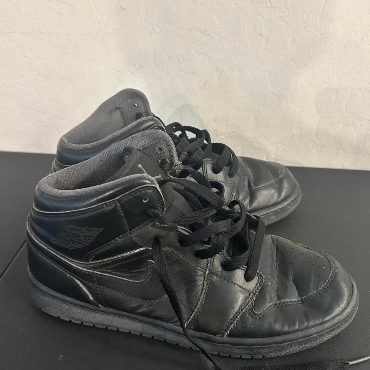 Jordan Air Jordan 1 Mid Size US 7Y Black Sneakers 2