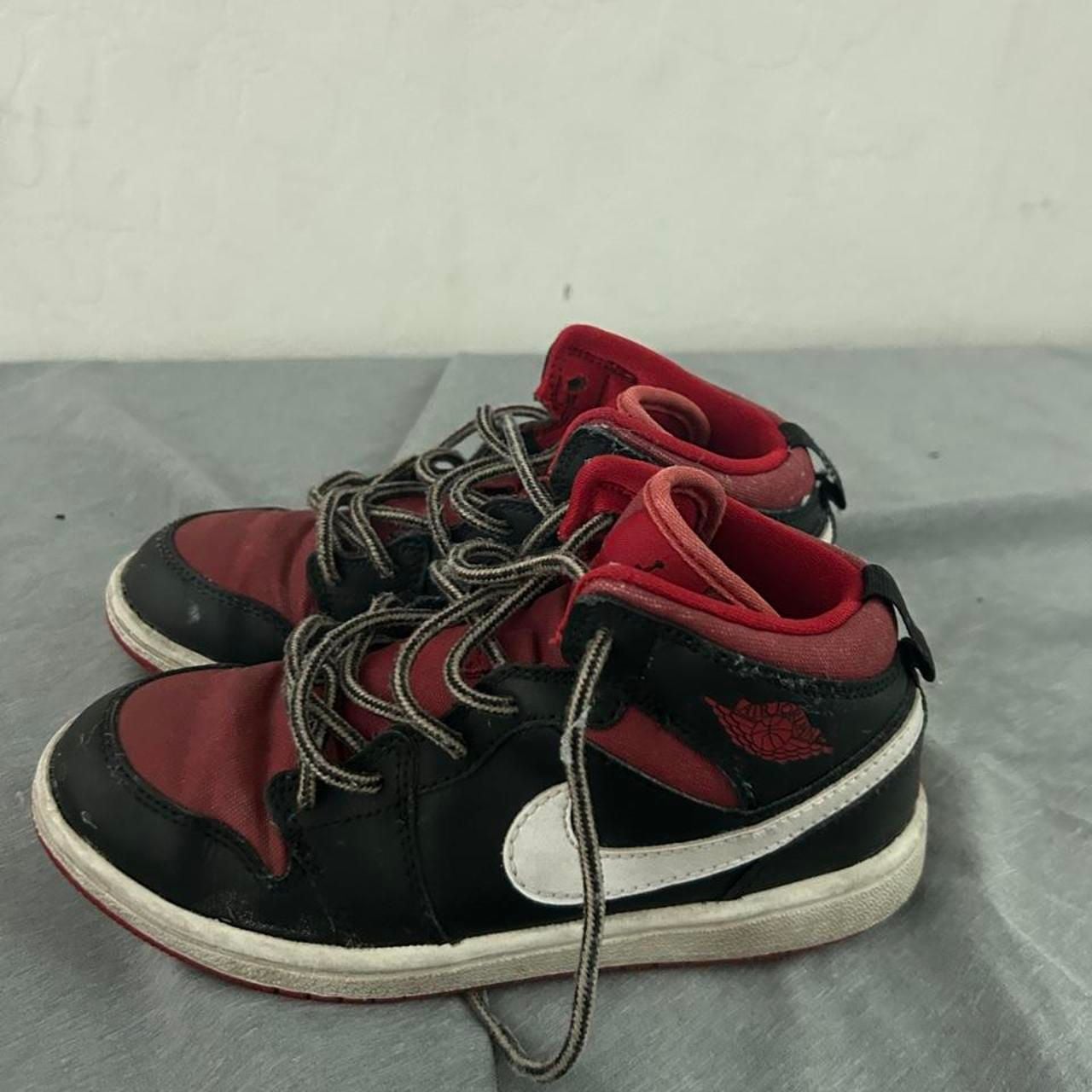 Jordan 1 Mid Size 1.5Y Black Red White Sneakers 2