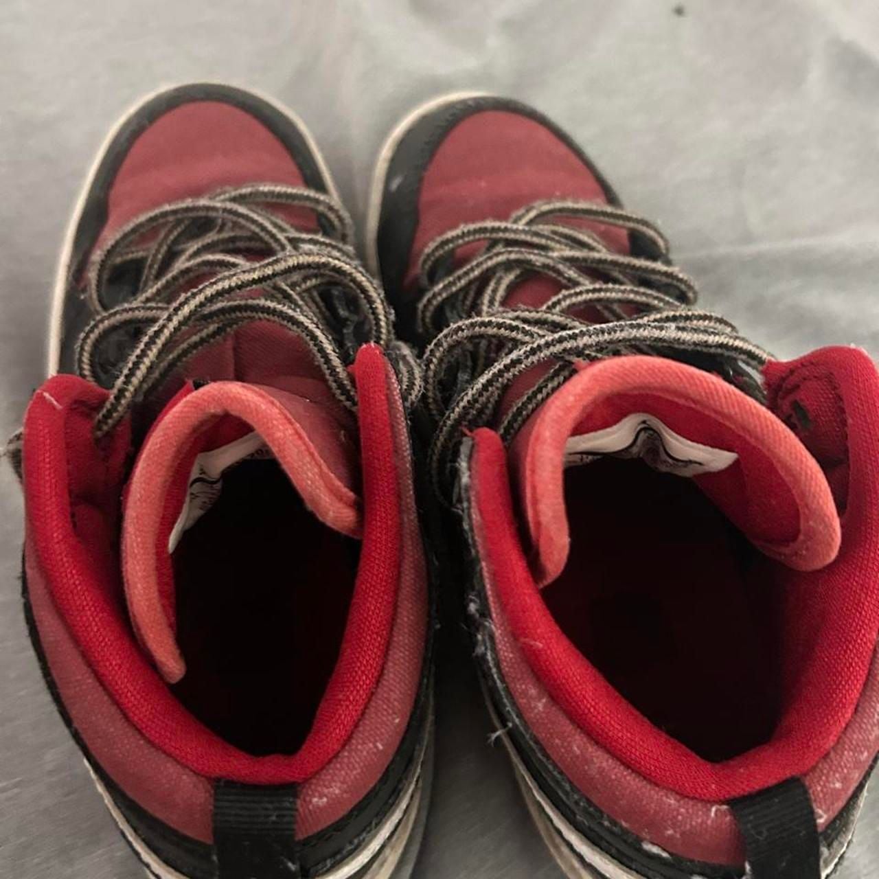 Jordan 1 Mid Size 1.5Y Black Red White Sneakers 6