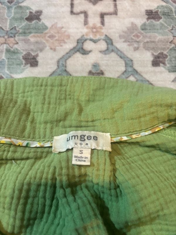 Umgee blouse size S 3