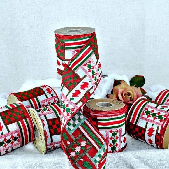 NWT red green and white wired ribbon 5
