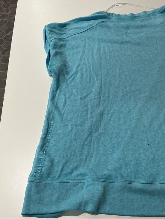 Calvin Klein Performance Turquoise Muscle Tee 13
