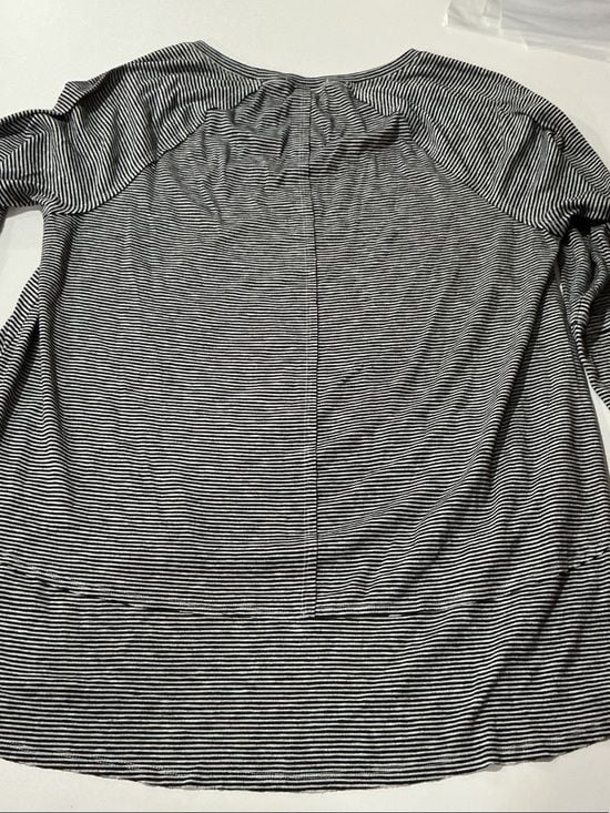Striped Black & White Women's Long Sleeve Top 7