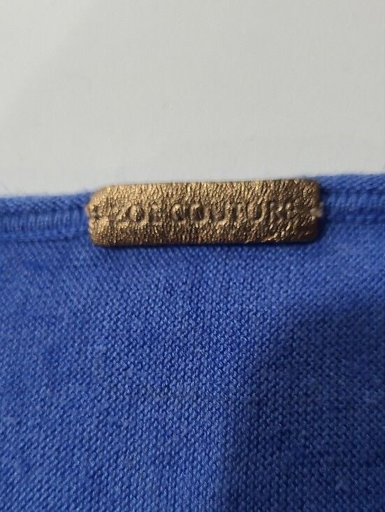 Women's Blue Ombre Crew Neck Sweater with Cream Dip Hem 3