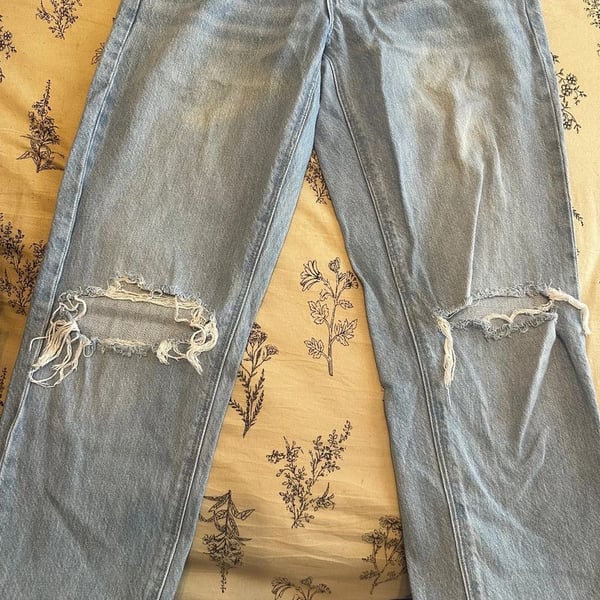 American Eagle Midrise Straight Leg Jeans