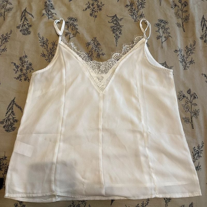Amaryllis- Boutique Tank 3