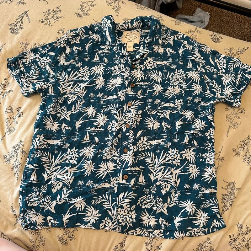 Super Soft Tropical Button Up with Wooden Buttons 3