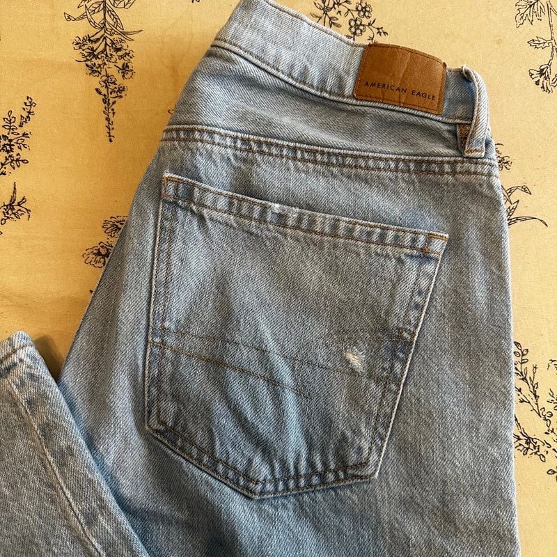 American Eagle Midrise Straight Leg Jeans 3