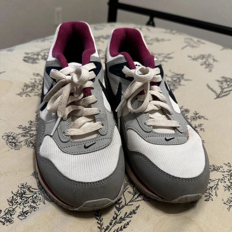 Nike Air Sneakers (Run Small!) 3