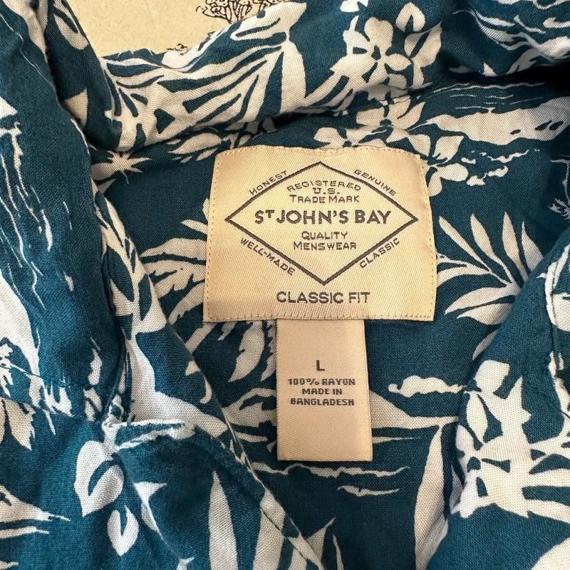 Super Soft Tropical Button Up with Wooden Buttons 4