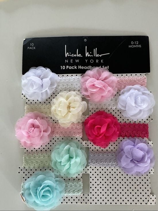 Cat & Jack Girls' Casual Dresses and 9 headbands. LOT OF 4 8