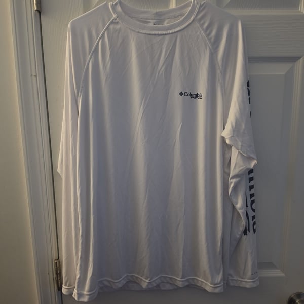 Columbia Long Sleeve Athletic Shirt