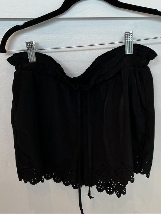 RD Style Black Off-Shoulder Eyelet Hem Camisole 2