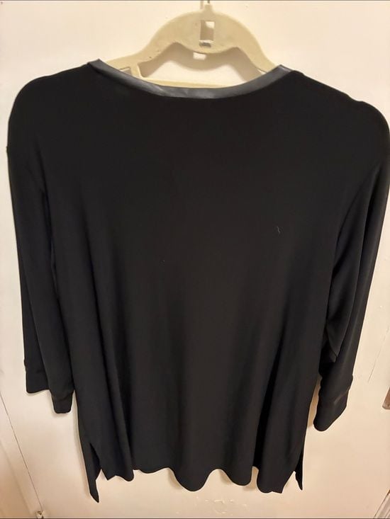 Sympli Black V-Neck 3/4 Sleeve Top 5