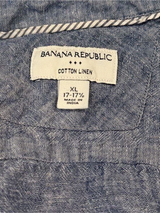 Banana Republic Men’s Short-Sleeve Chambray Button-Down Shirt - Blue 7