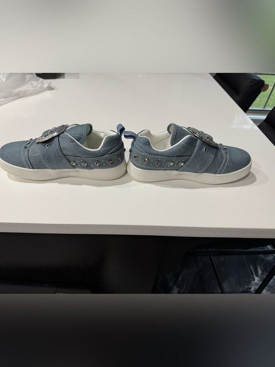Product thumbnail 6