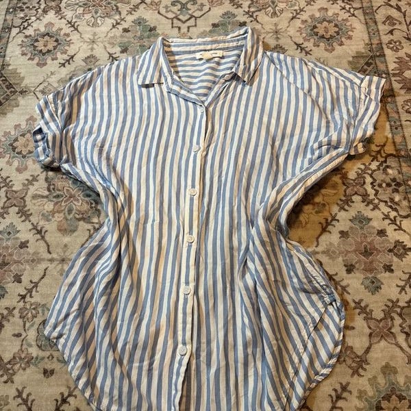 Beach Lunch Lounge Blouse size M