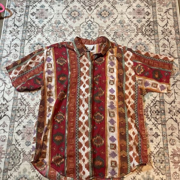 Vintage Button up Short sleeve size M