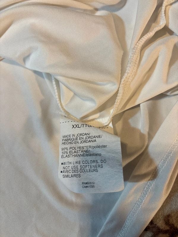 Under Armor Cropped tee size XXL 4